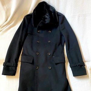 ❤️👌🏽Zara military style pea coat 🧥 with fur